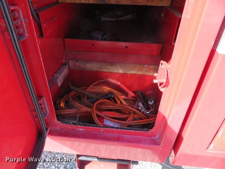 image for item DH0654 2011 International DuraStar 4300  tow truck