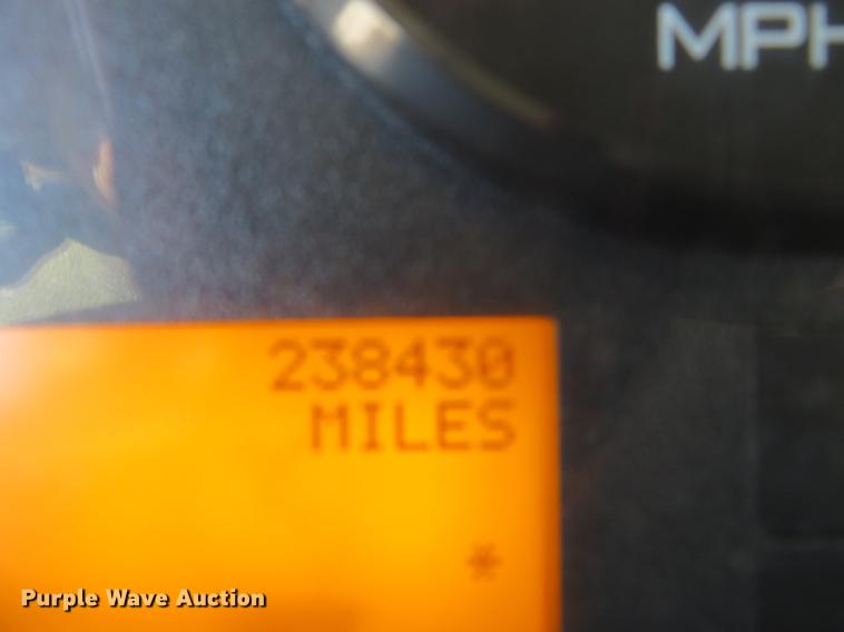 image for item DH0654 2011 International DuraStar 4300  tow truck