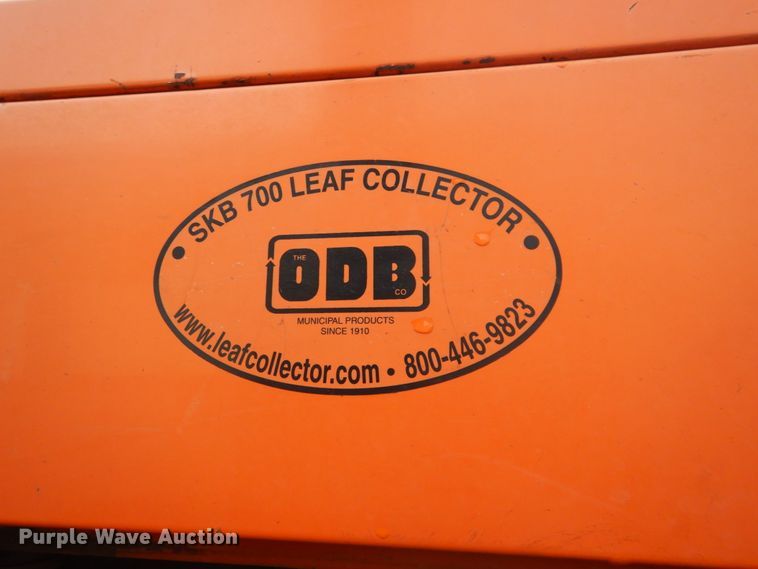 image for item DI1082 1986 Mack MR685RP  vacuum truck