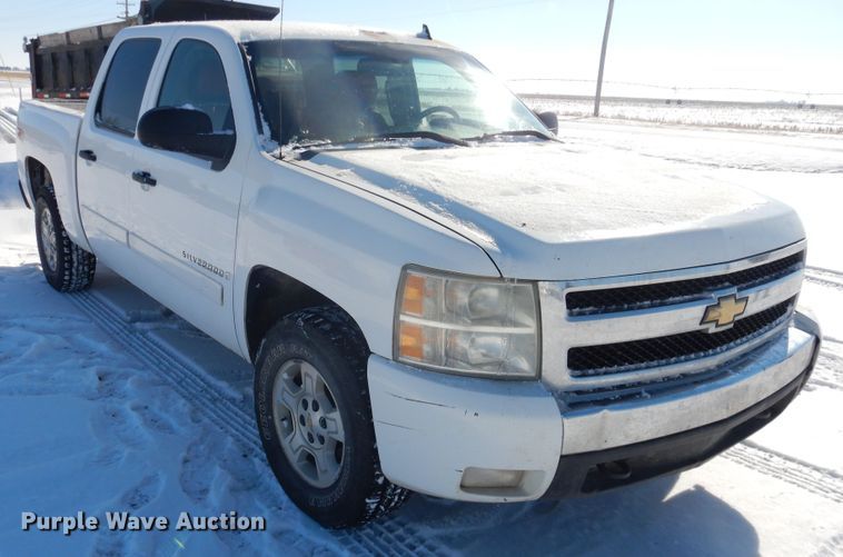 image for item DI3690 2007 Chevrolet Silverado 1500  Crew Cab pickup truck