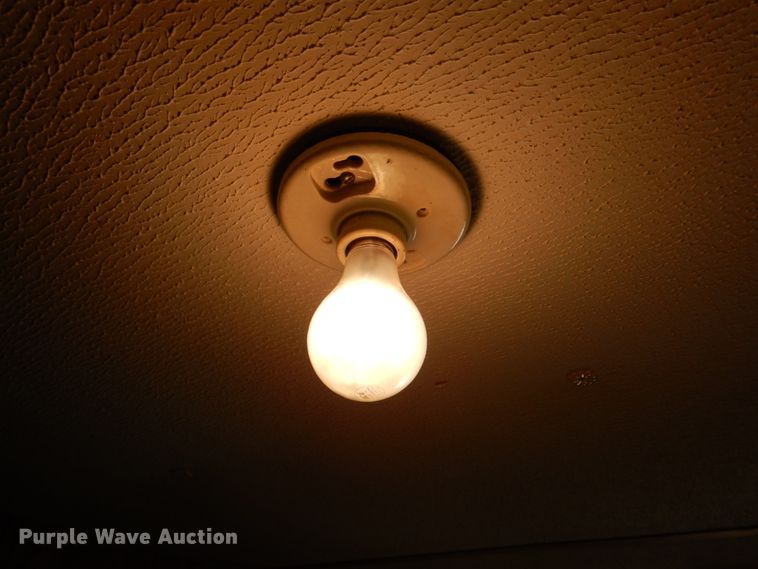 image for item DJ0374 1992 Action Mobile Industries RS3010 office trailer