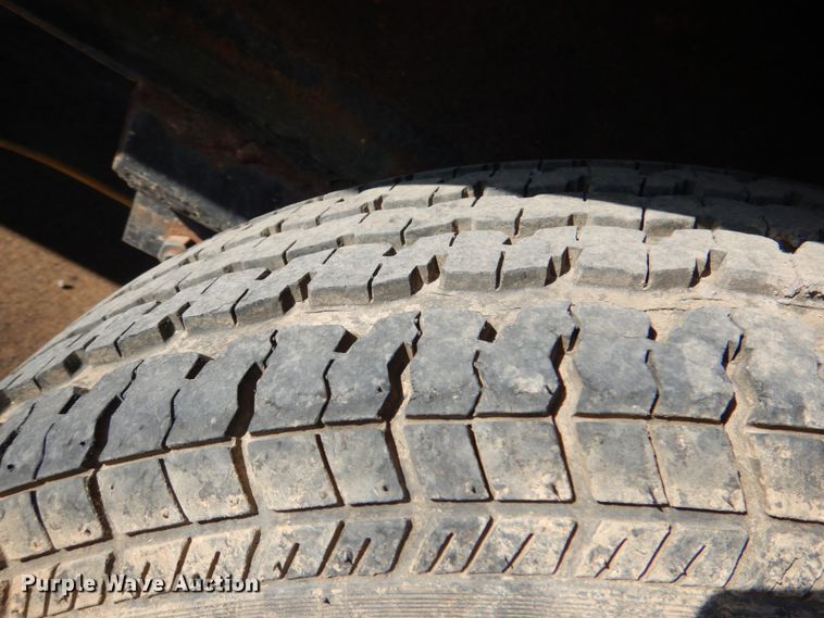 image for item DJ0374 1992 Action Mobile Industries RS3010 office trailer