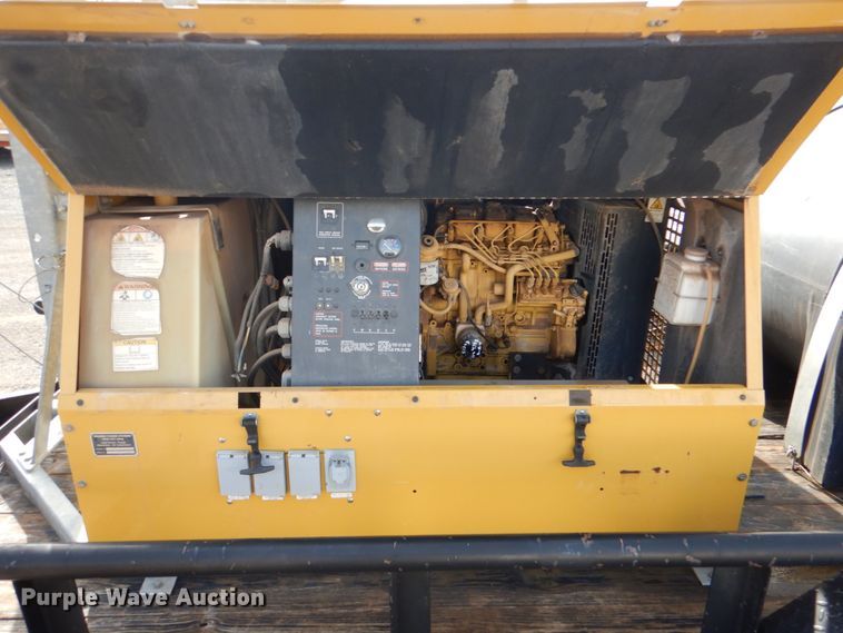 image for item DJ0375 2012 Warren Power Systems WCW204MH/RV  light plant