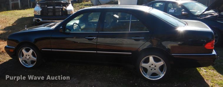 image for item DJ0509 1997 Mercedes Benz E420