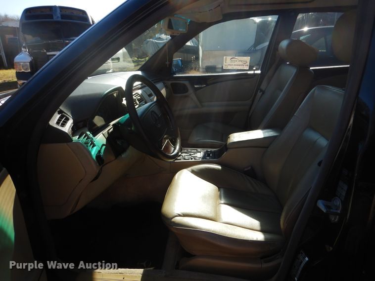 image for item DJ0509 1997 Mercedes Benz E420