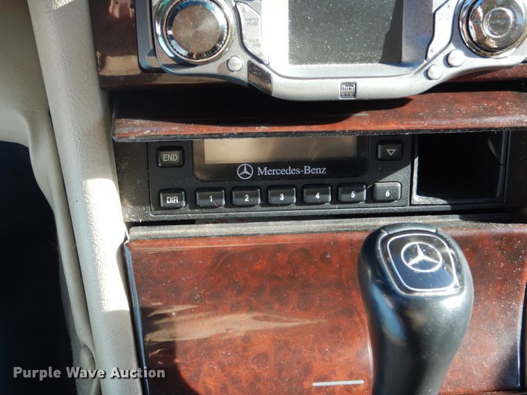 image for item DJ0509 1997 Mercedes Benz E420