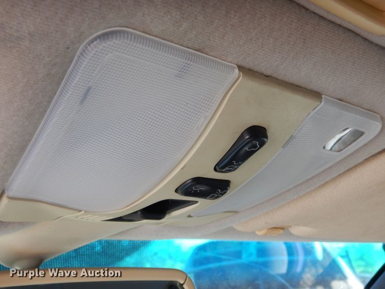 image for item DJ0509 1997 Mercedes Benz E420