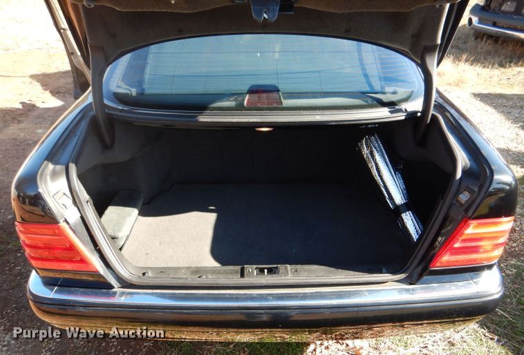 image for item DJ0509 1997 Mercedes Benz E420