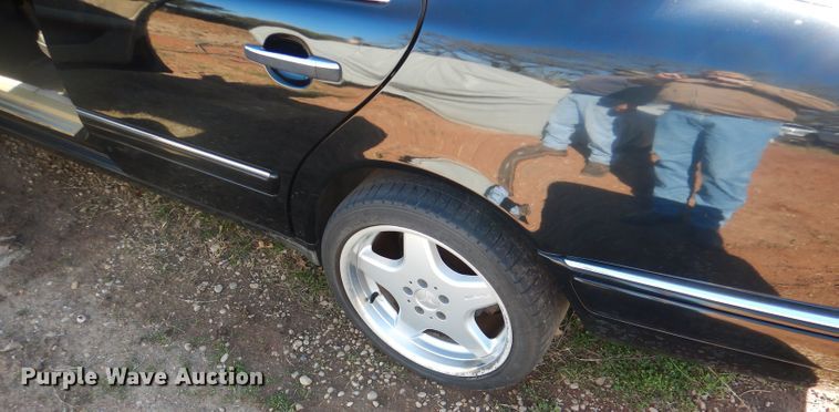 image for item DJ0509 1997 Mercedes Benz E420