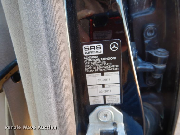 image for item DJ0509 1997 Mercedes Benz E420