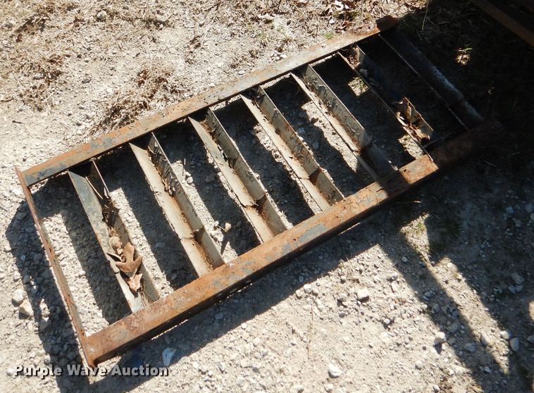 image for item DJ0511 1998 Big Tex Z10PI equipment trailer