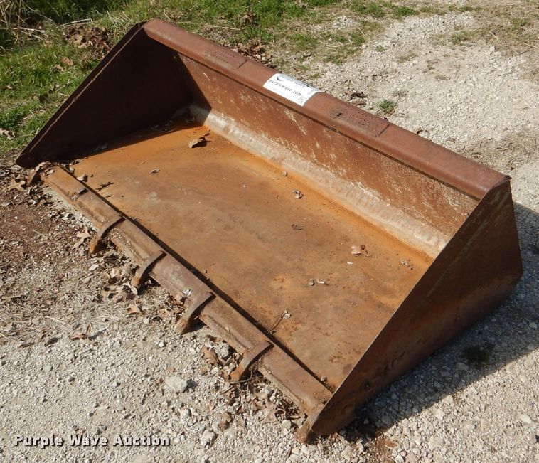 image for item DJ0512 Skid steer bucket