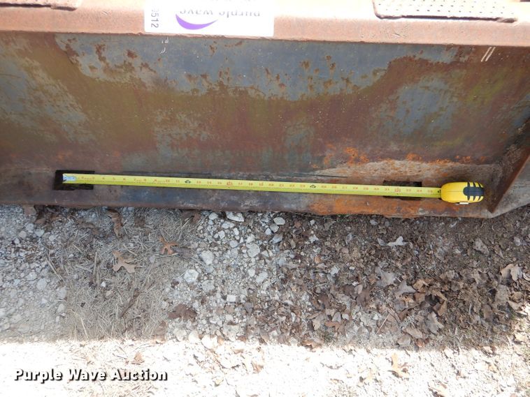 image for item DJ0512 Skid steer bucket