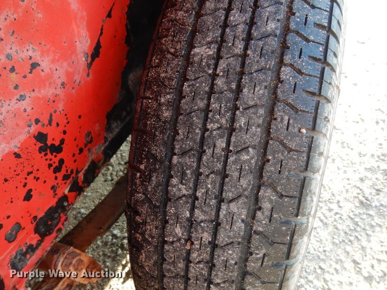 image for item DJ7250 2008 Apache utility trailer