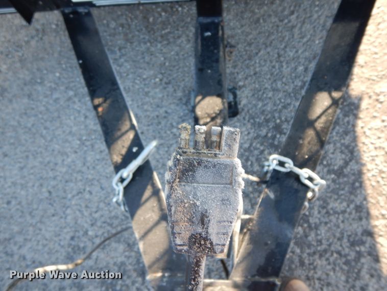 image for item DJ7251 2018 Texas Bragg utility trailer