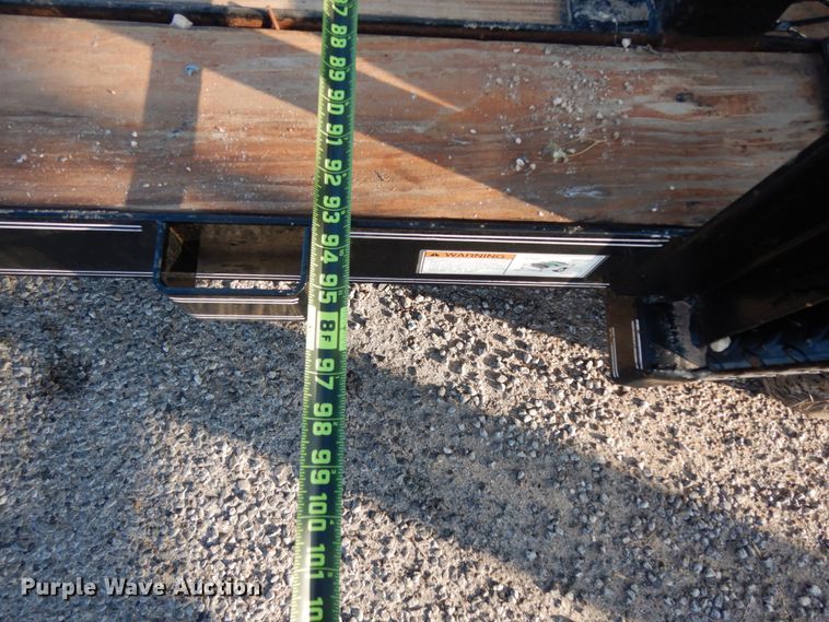 image for item DJ7252 2017 Texas Bragg utility trailer