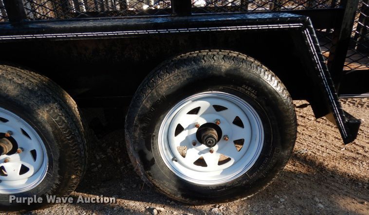 image for item DJ7252 2017 Texas Bragg utility trailer