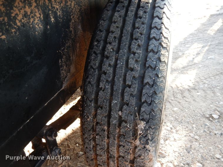 image for item DJ7252 2017 Texas Bragg utility trailer