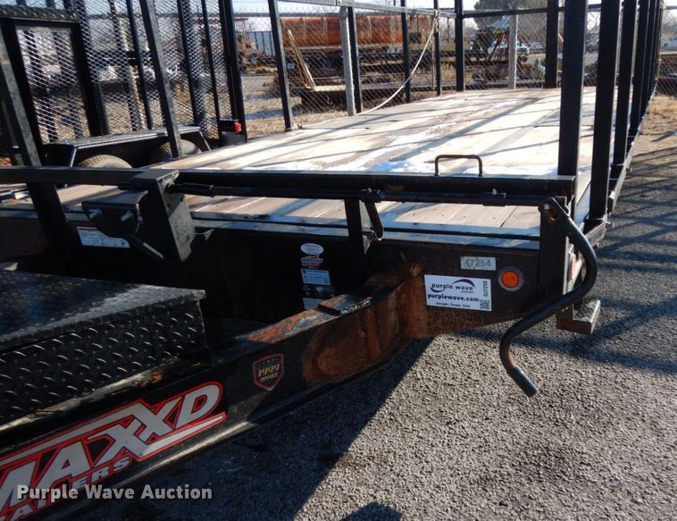 image for item DJ7258 2017 Maxey steel dump trailer