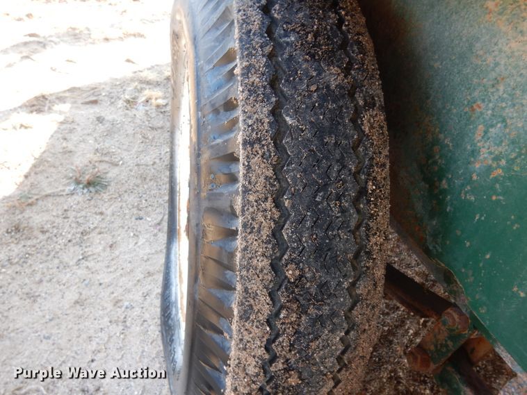 image for item DJ7260 2000 Tex Mex utility trailer