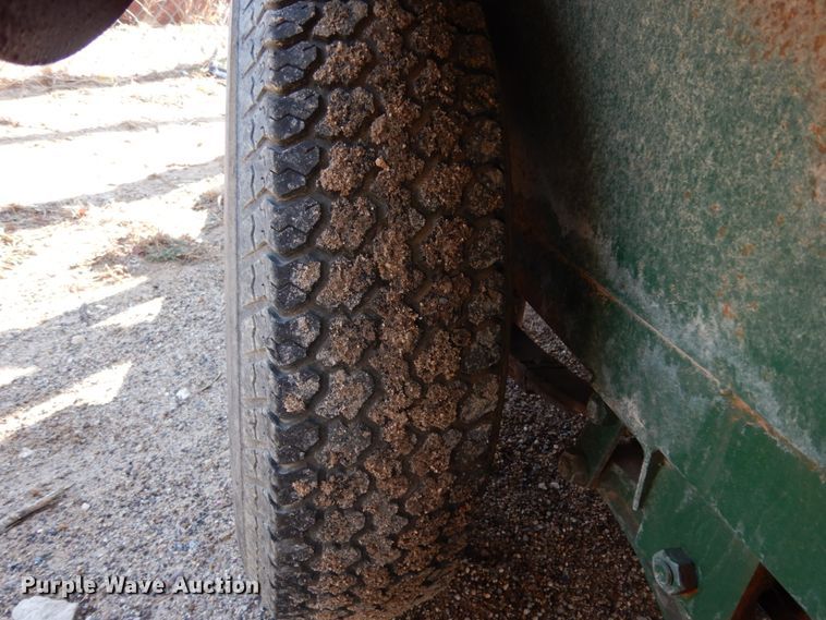 image for item DJ7261 2000 Tex Mex utility trailer