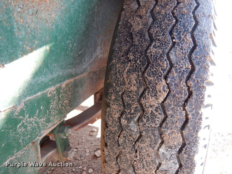 image for item DJ7261 2000 Tex Mex utility trailer