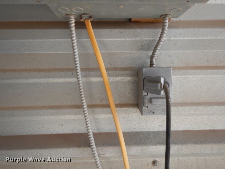 image for item DJ7263 2012 Carry-On cooling trailer