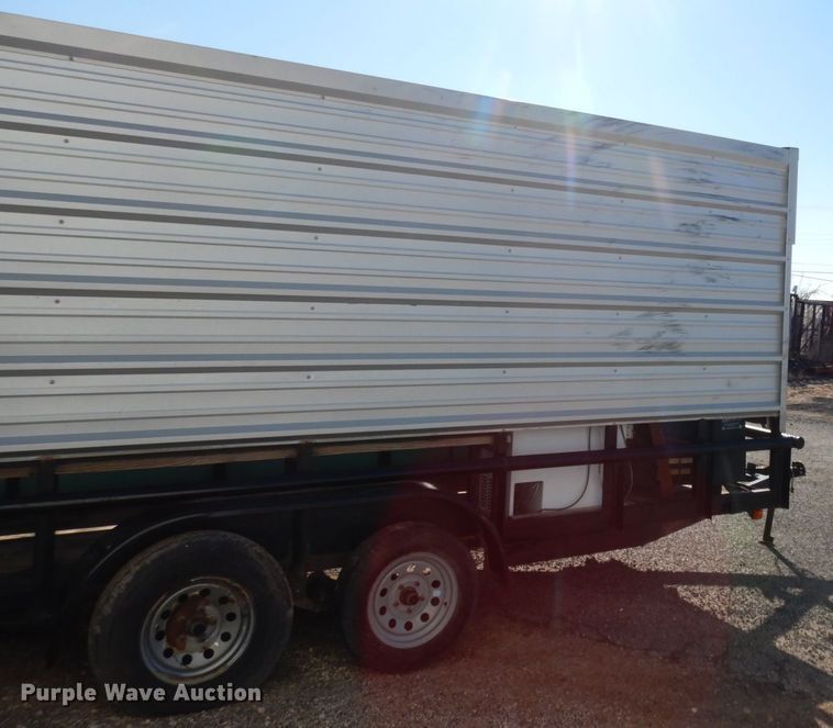 image for item DJ7265 2012 Carry-On cooling trailer