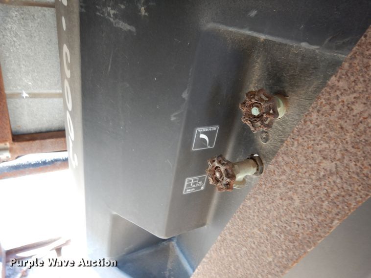 image for item DJ7265 2012 Carry-On cooling trailer