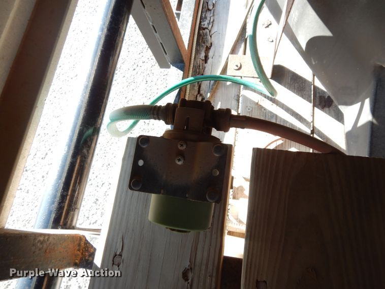 image for item DJ7265 2012 Carry-On cooling trailer