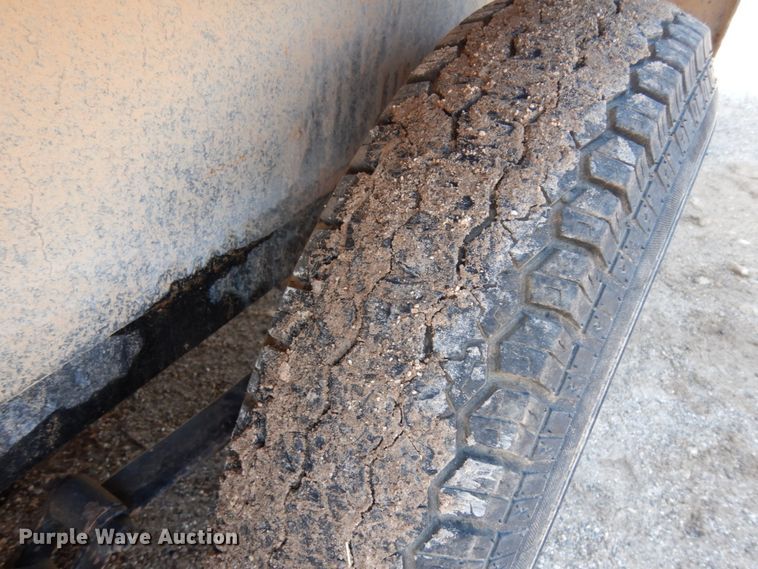 image for item DJ7268 2016 Texas Bragg utility trailer