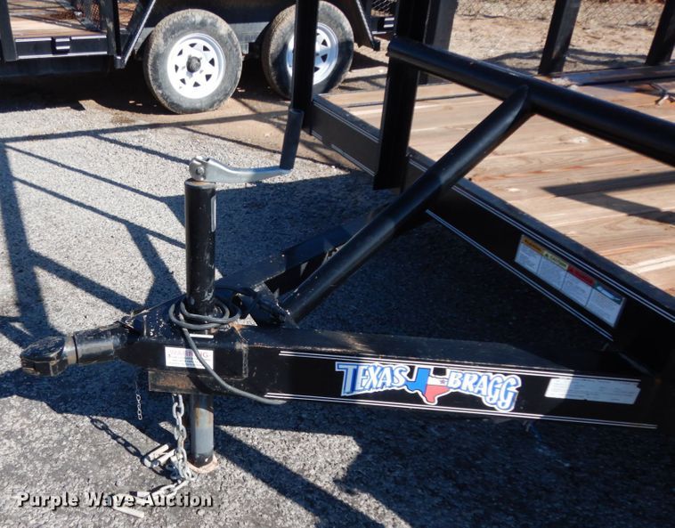 image for item DJ7272 2017 Texas Bragg utility trailer