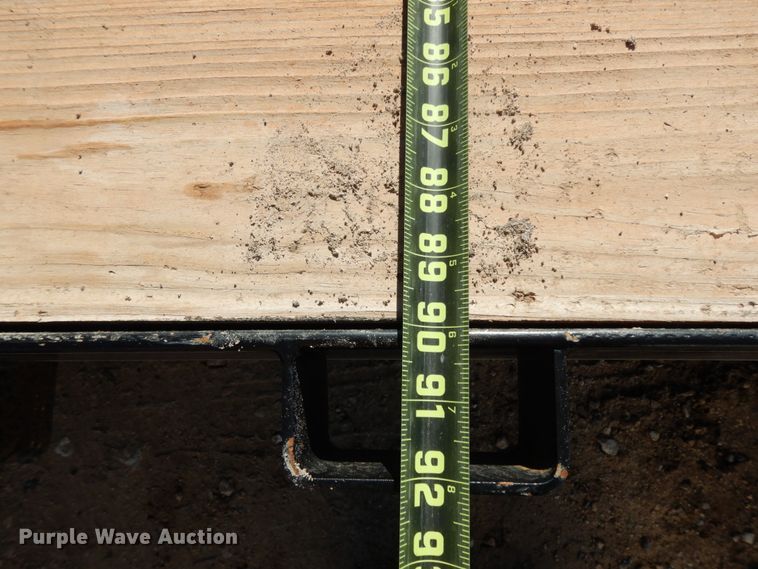 image for item DJ7273 2017 Texas Bragg utility trailer