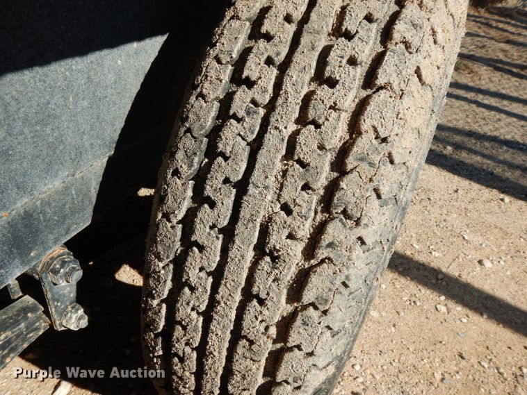 image for item DJ7273 2017 Texas Bragg utility trailer