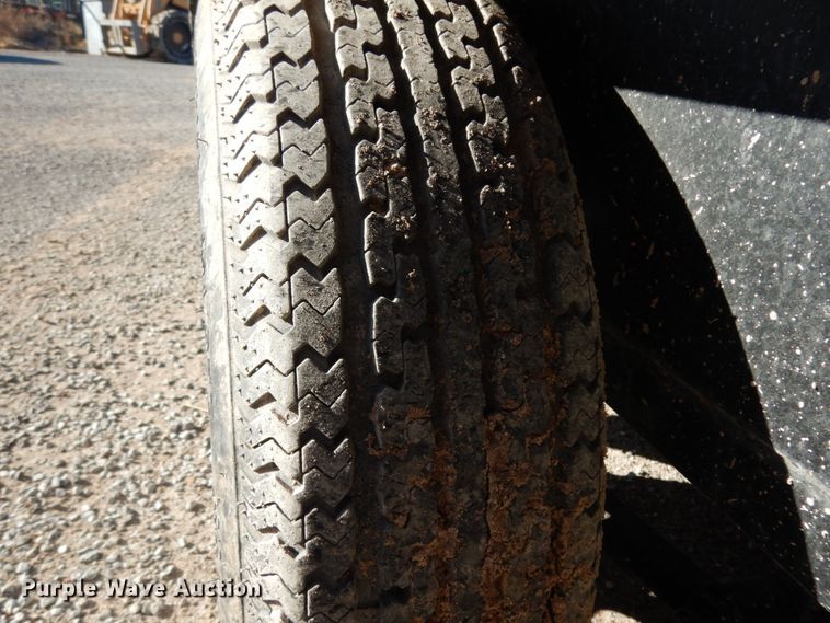 image for item DJ7281 2017 Texas Bragg utility trailer