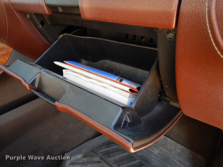 image for item DJ8096 2014 Chevrolet Silverado 1500  Crew Cab pickup truck