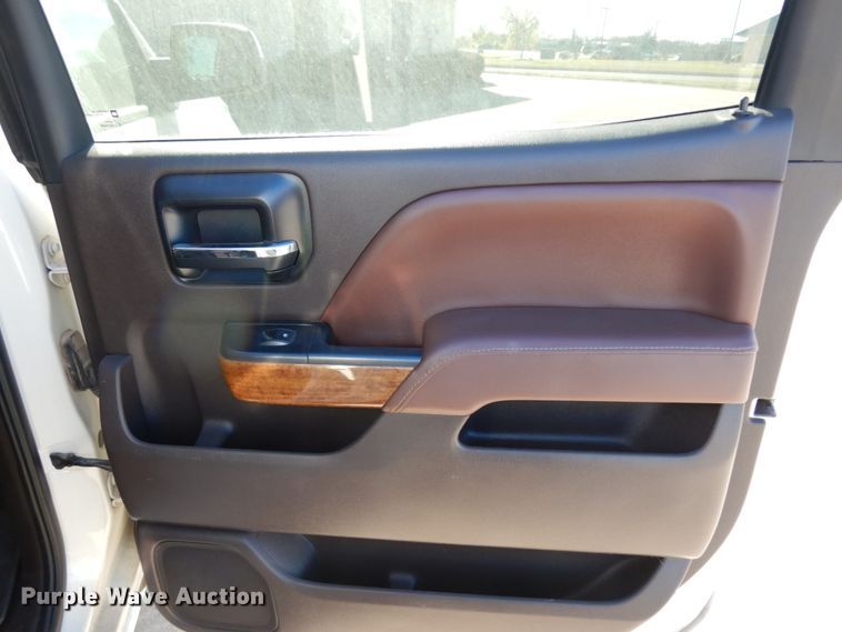 image for item DJ8096 2014 Chevrolet Silverado 1500  Crew Cab pickup truck