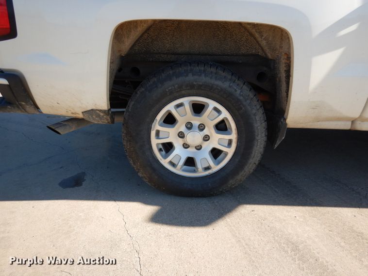 image for item DJ8096 2014 Chevrolet Silverado 1500  Crew Cab pickup truck