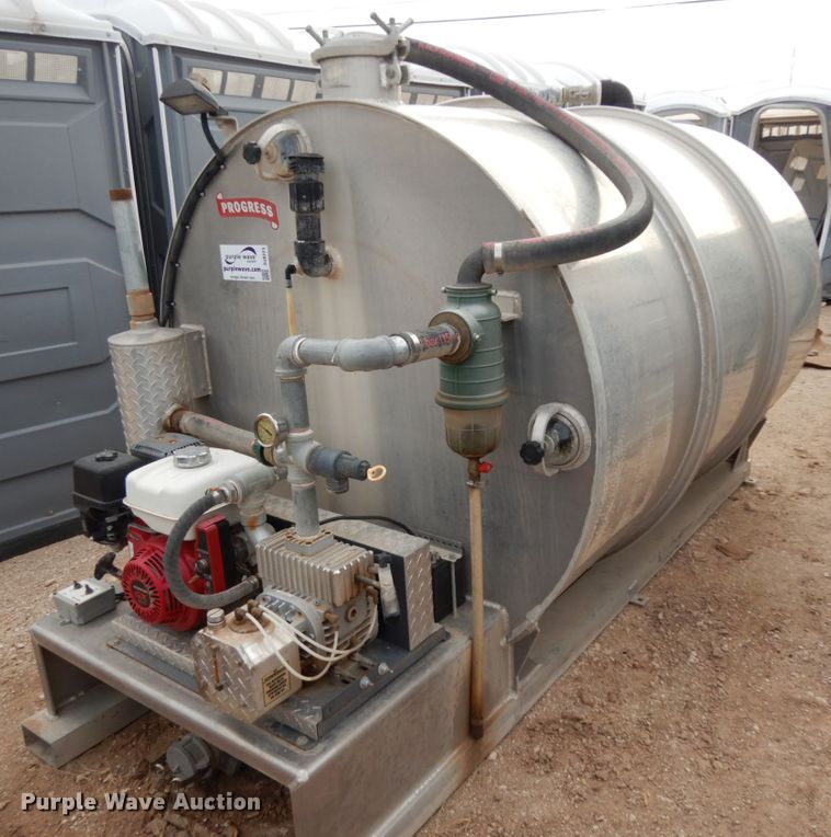 image for item DJ8223 Brenner 995 portable restroom vacuum tank