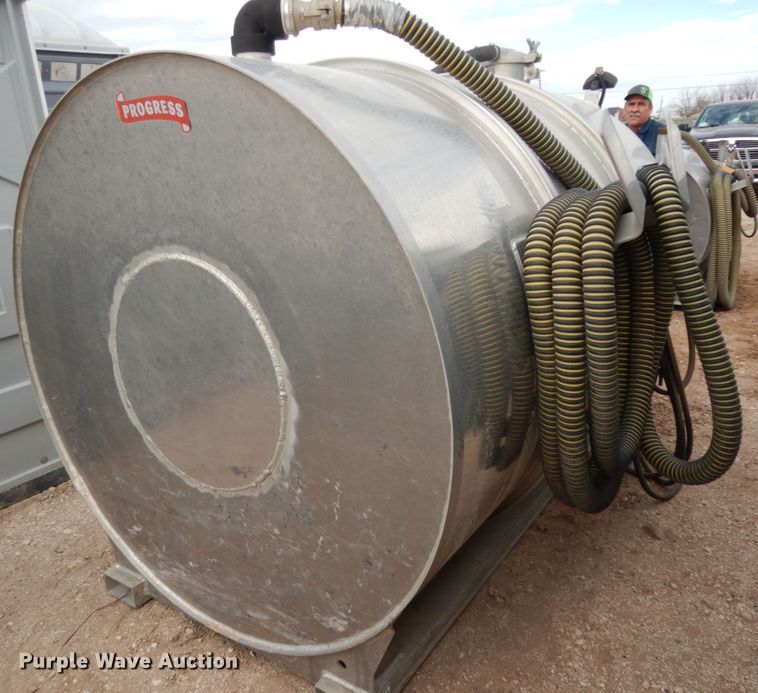 image for item DJ8223 Brenner 995 portable restroom vacuum tank