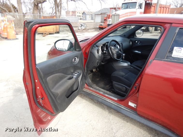 image for item DL2679 2011 Nissan Juke