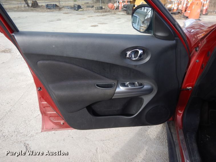 image for item DL2679 2011 Nissan Juke