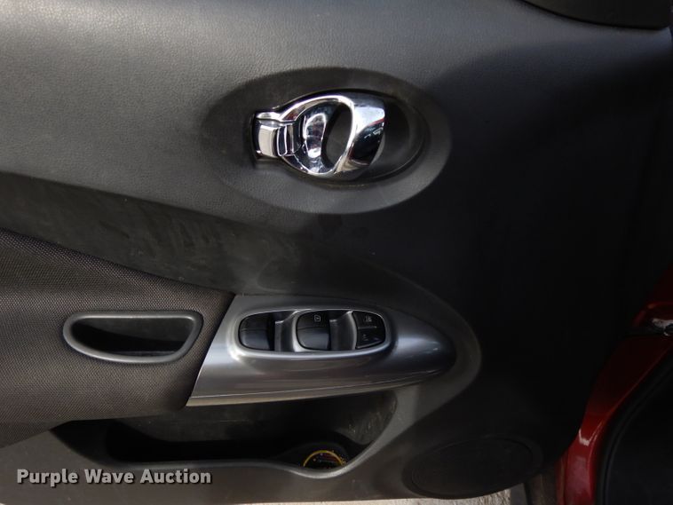 image for item DL2679 2011 Nissan Juke