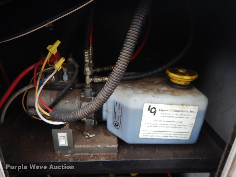 image for item DL2694 2006 Forest River Sierra 315BHT  camper