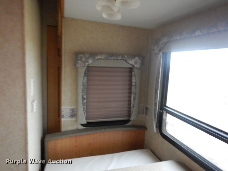 image for item DL2694 2006 Forest River Sierra 315BHT  camper