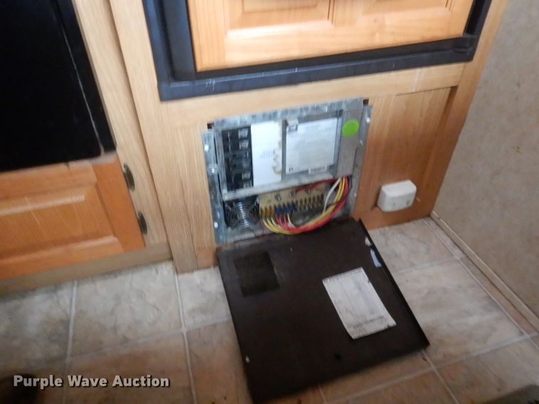 image for item DL2694 2006 Forest River Sierra 315BHT  camper