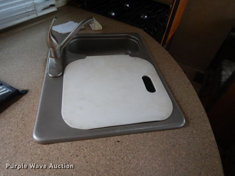 image for item DL2694 2006 Forest River Sierra 315BHT  camper