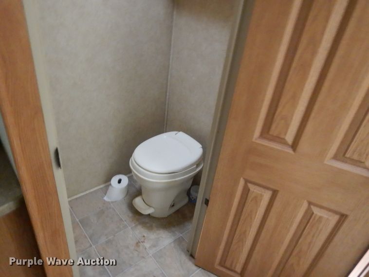 image for item DL2694 2006 Forest River Sierra 315BHT  camper