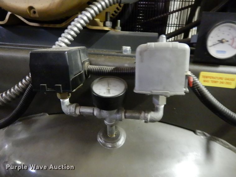 image for item DL2697 American RS153V120-E  air compressor