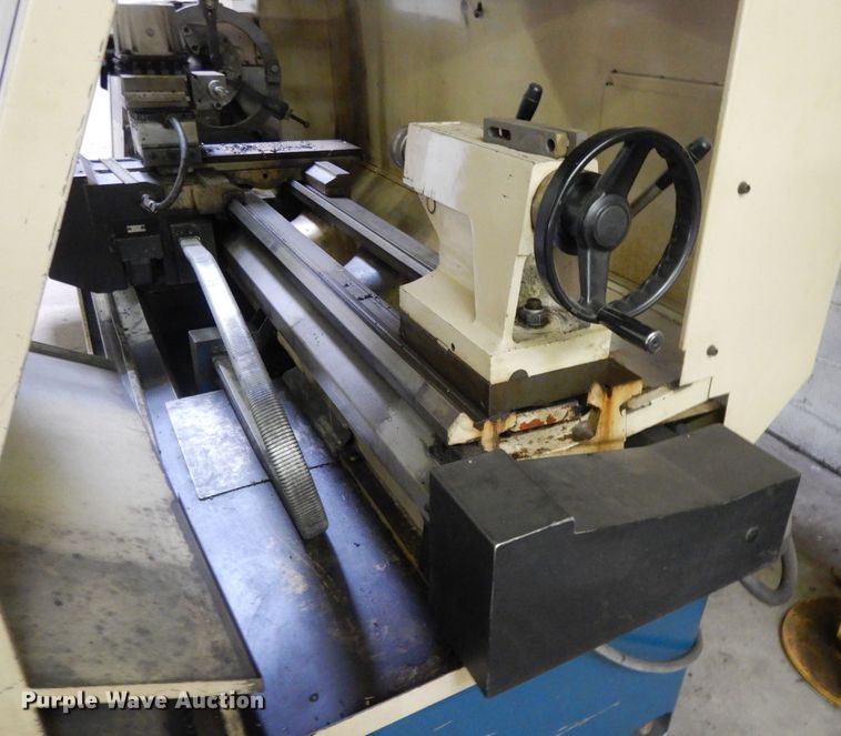 image for item DL2698 1986 Clausing Colchester CNC-4000L  lathe